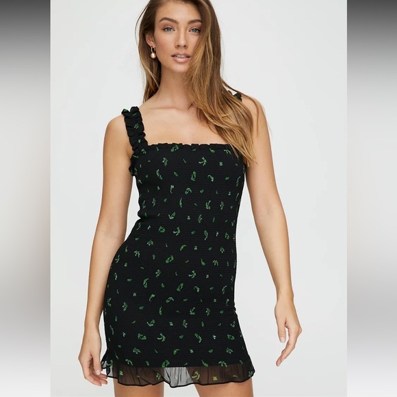 Wilfred Luella Smocked Ruffle Bodycon Mini Dress - Picture 5 of 9